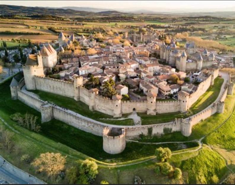 Gite Au Pied De La Cite Medievale - Le 127 Καρκασόν Εξωτερικό φωτογραφία